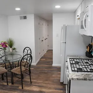 Cozy Mount Washington With Parking-sleeps 4 , Pittsburgh United States
